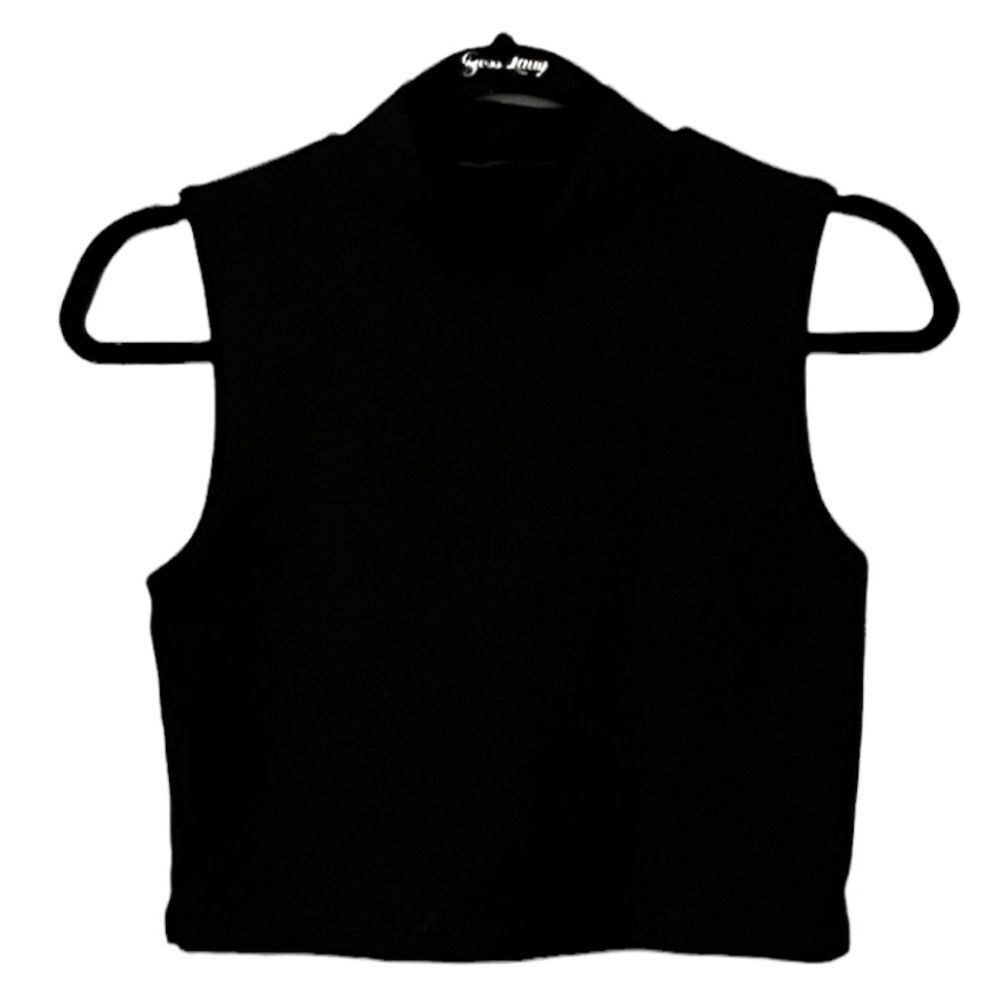 Donna Mizani Black‎ Crop Shirt